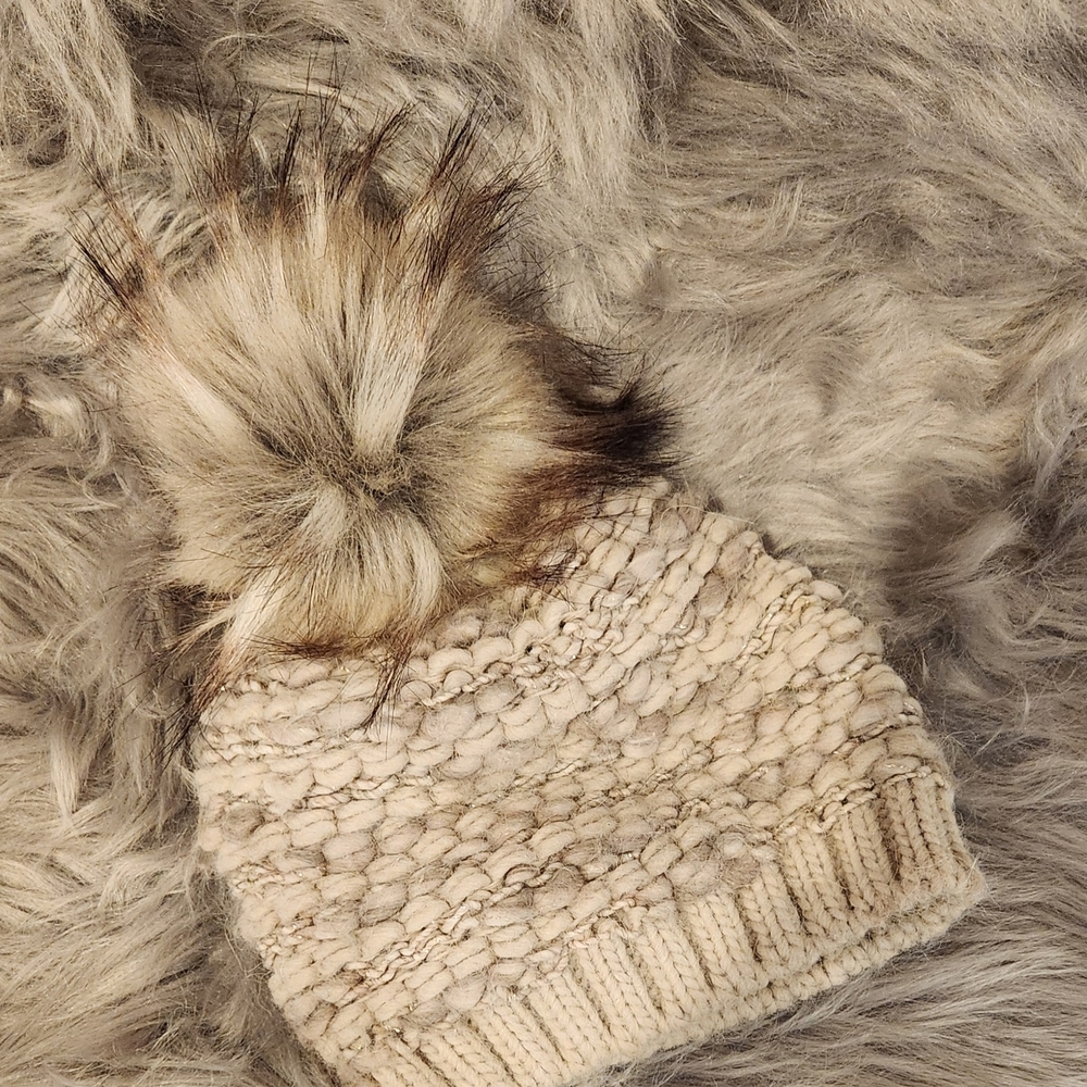 Chunky Knit Pom Pom Beanie